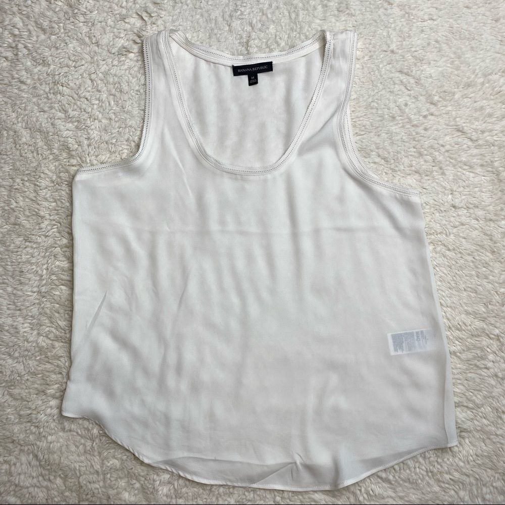 Banana Republic White Scalloped Tank Top